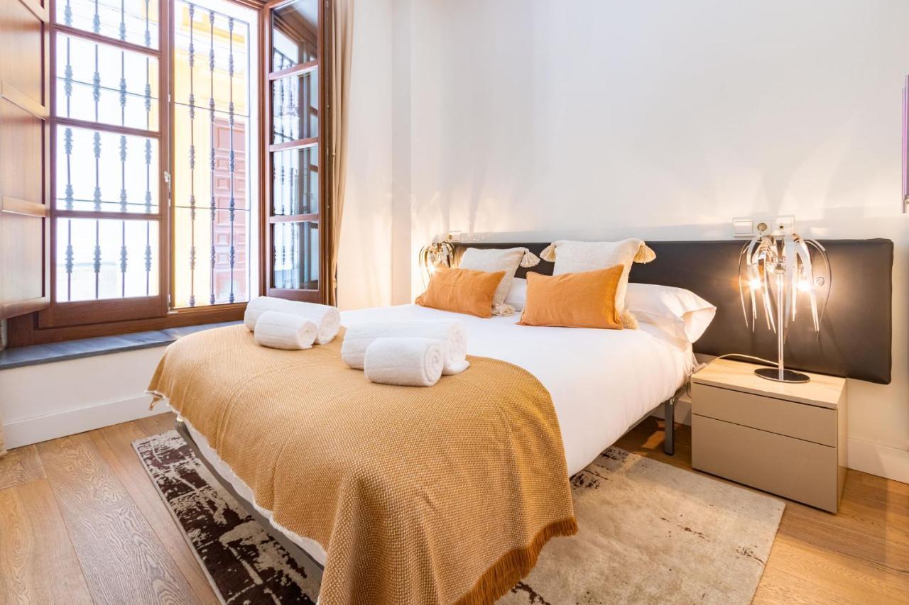 Angeles Santa Cruz Deluxe By Valcambre Lägenhet Sevilla Exteriör bild